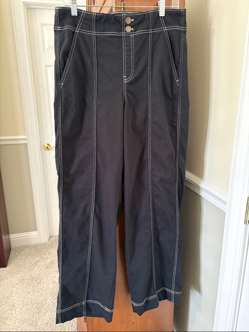 *Chico’s Pull-On Stretch Black Wide-Leg Jeans w Contrast Stitching Sporty Casual - Picture 5 of 12